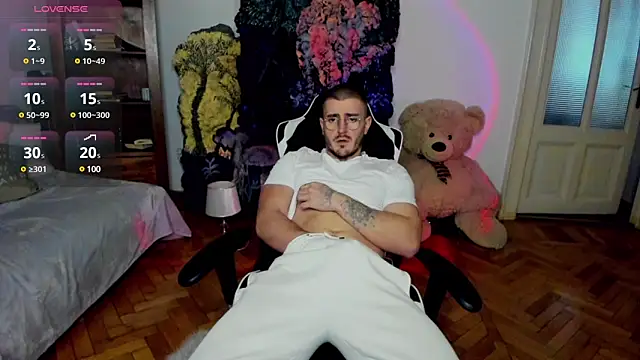 JulianDylan online show from 02.22.25