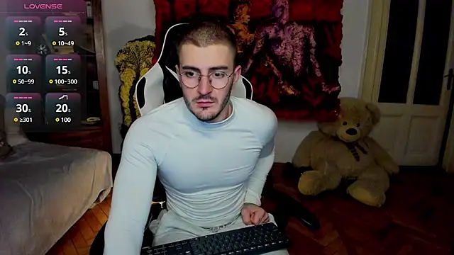 JulianDylan online show from 02.26.25