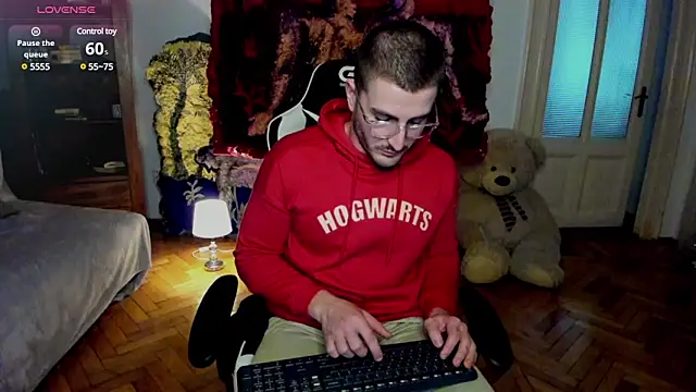 JulianDylan online show from 03.06.25