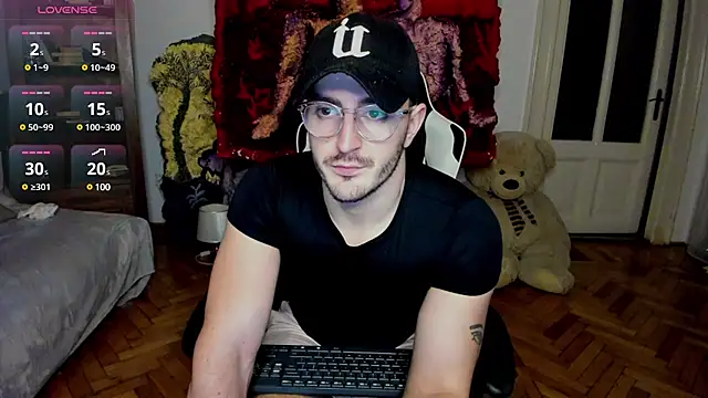 JulianDylan online show from 03.06.25