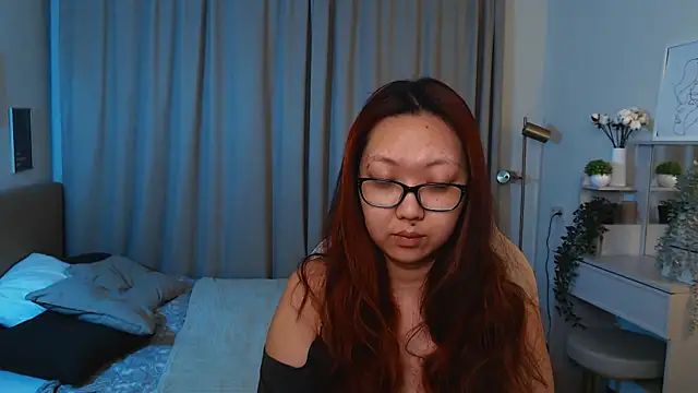 Snapshot of Marine_Vact chatting on 05.02.26 Marine Vact online show from 05.02.26