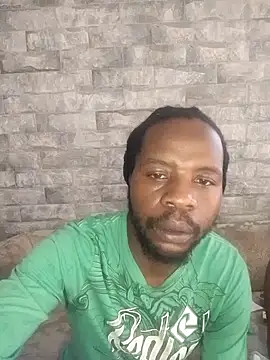 Snapshot of Ras_and_Stewf chatting on 02.14.25 Ras and Stewf online show from 02.14.25