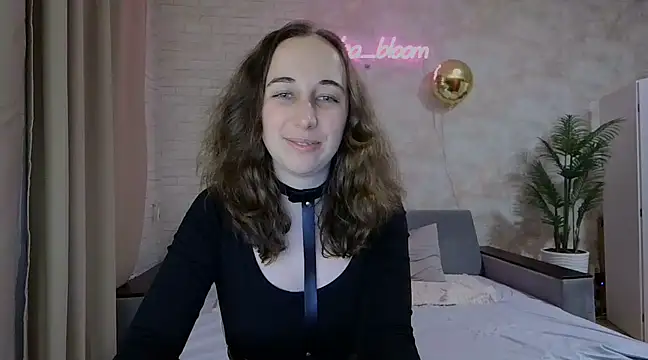 Anika bloom online show from 02.16.25