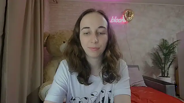 Anika bloom online show from 03.07.25