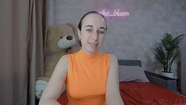 Anika bloom online show from 03.11.25