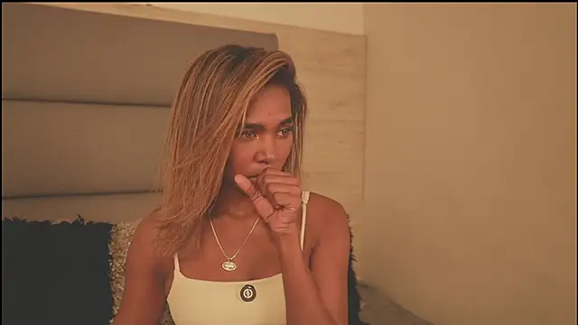 Lily Miiller online show from 02.18.26