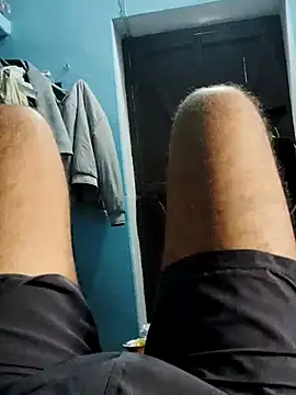 Snapshot of Xxxboyengi chatting on 10.27.25 Xxxboyengi online show from 10.27.25