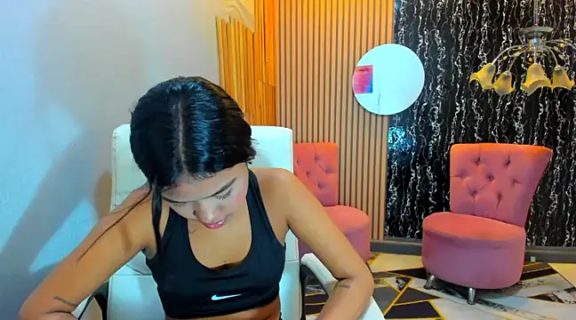 skinny cloe online show from 12.10.24