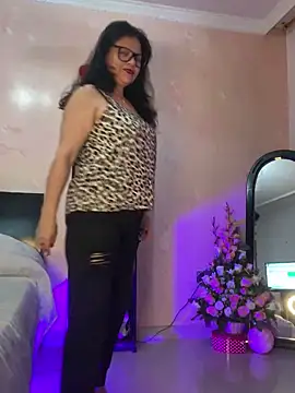Sharongirl07 online show from 02.21.25