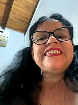 Snapshot of Sharongirl07 chatting on 09.23.25 Sharongirl07 online show from 09.23.25