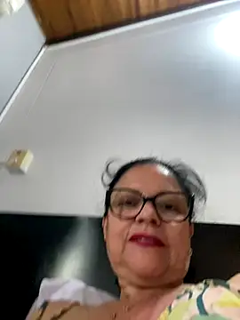 Snapshot of Sharongirl07 chatting on 09.24.25 Sharongirl07 online show from 09.24.25