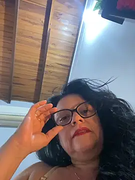 Snapshot of Sharongirl07 chatting on 10.03.25 Sharongirl07 online show from 10.03.25