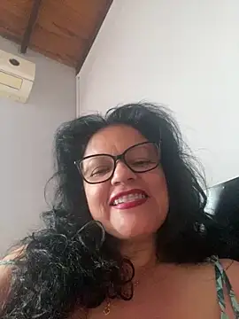 Snapshot of Sharongirl07 chatting on 10.06.25 Sharongirl07 online show from 10.06.25