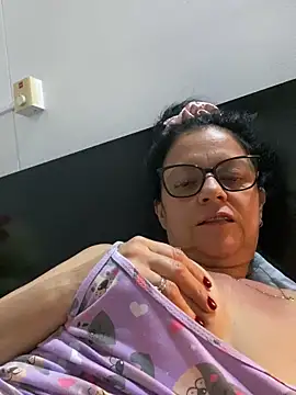 Sharongirl07 online show from 12.17.25