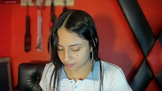 Monttserratt online show from 04.14.26