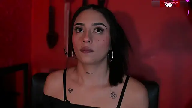 Snapshot of Monttserratt chatting on 04.30.26 Monttserratt online show from 04.30.26