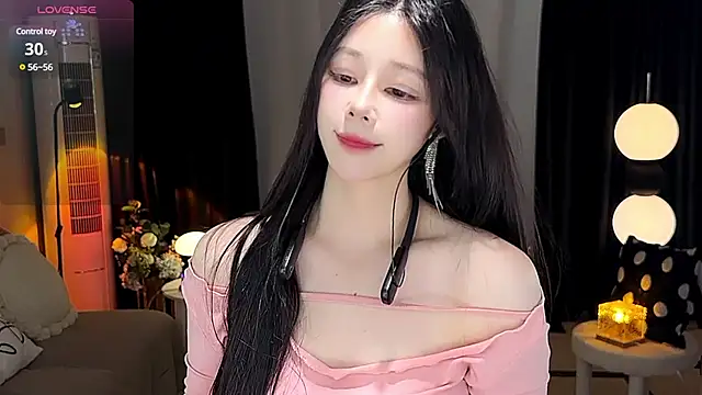 sweateanv  online show from 12.31.24