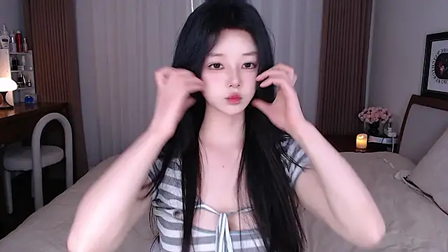 sweateanv  online show from 06.16.26