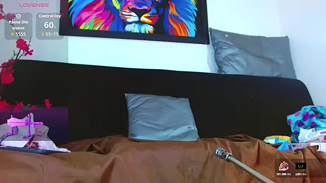 Snapshot of kevin__fox_ chatting on 09.18.25 kevin fox online show from 09.18.25