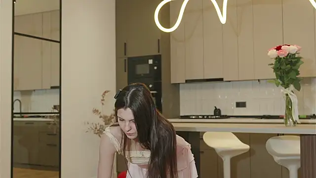 whisper of love online show from 02.14.26