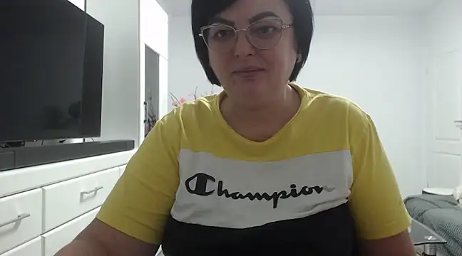Snapshot of Amandamuller1982 chatting on 12.10.24 Amandamuller1982 online show from 12.10.24