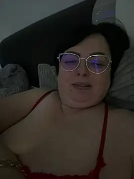Snapshot of Amandamuller1982 chatting on 12.12.24 Amandamuller1982 online show from 12.12.24