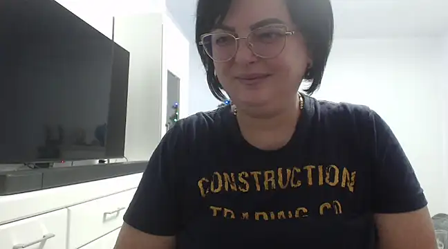 Snapshot of Amandamuller1982 chatting on 12.18.24 Amandamuller1982 online show from 12.18.24