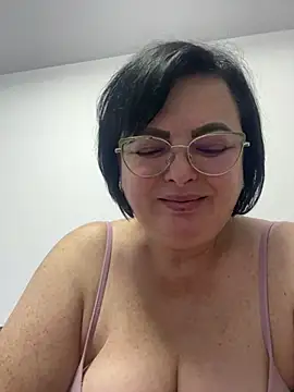 Snapshot of Amandamuller1982 chatting on 12.31.24 Amandamuller1982 online show from 12.31.24