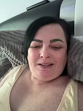 Snapshot of Amandamuller1982 chatting on 02.09.25 Amandamuller1982 online show from 02.09.25