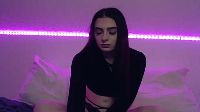 AdelinaAlia online show from 03.12.25