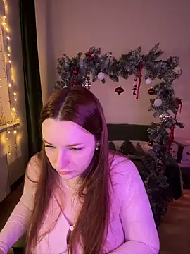 Snapshot of CookyDaisy chatting on 12.31.24 CookyDaisy online show from 12.31.24
