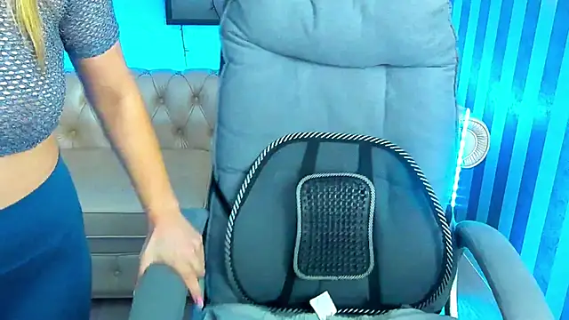 SashaBloom   online show from 02.01.25