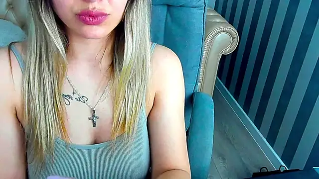 SashaBloom   online show from 03.15.25