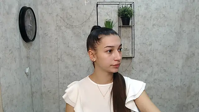 Snapshot of KarolinaRosse_ chatting on 01.03.25 KarolinaRosse online show from 01.03.25