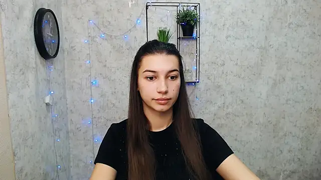 Snapshot of KarolinaRosse_ chatting on 01.07.25 KarolinaRosse online show from 01.07.25