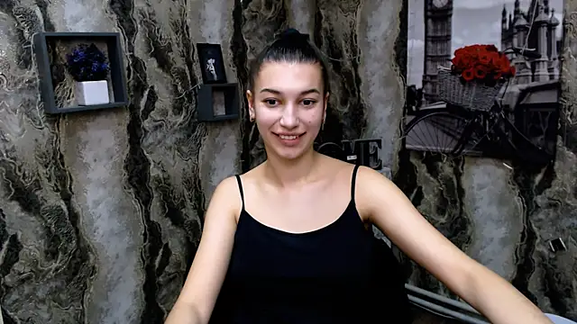 Snapshot of KarolinaRosse_ chatting on 01.12.25 KarolinaRosse online show from 01.12.25