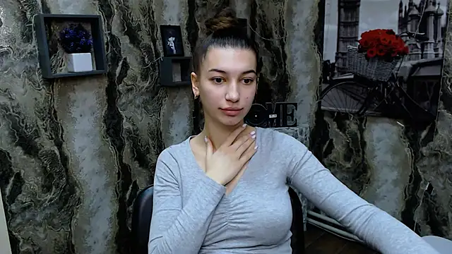 Snapshot of KarolinaRosse_ chatting on 01.17.25 KarolinaRosse online show from 01.17.25