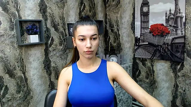 Snapshot of KarolinaRosse_ chatting on 01.21.25 KarolinaRosse online show from 01.21.25