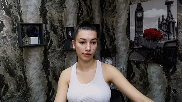 Snapshot of KarolinaRosse_ chatting on 01.26.25 KarolinaRosse online show from 01.26.25