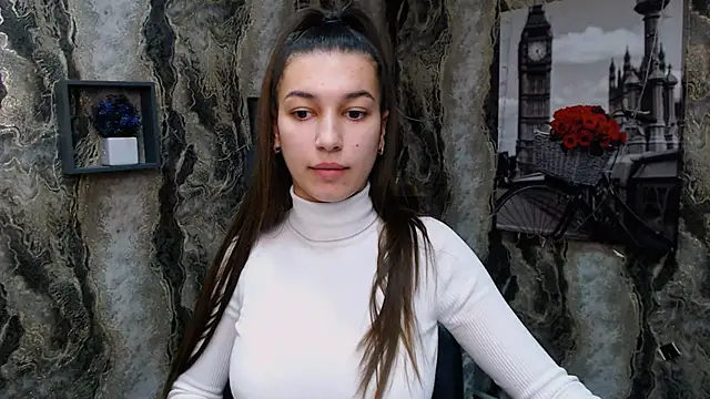 Snapshot of KarolinaRosse_ chatting on 01.28.25 KarolinaRosse online show from 01.28.25