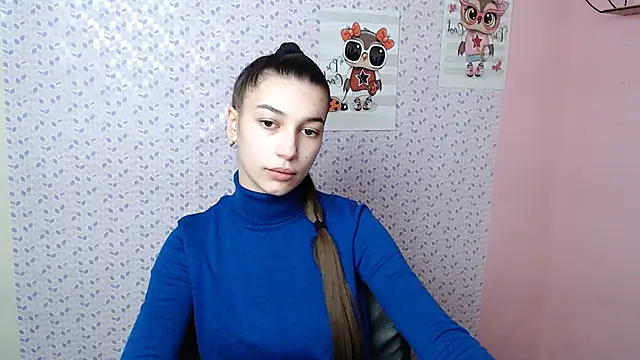 Snapshot of KarolinaRosse_ chatting on 01.31.25 KarolinaRosse online show from 01.31.25