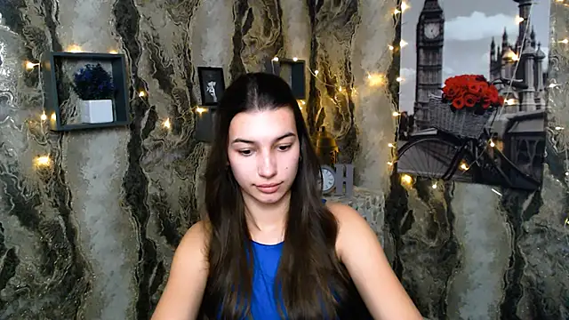 Snapshot of KarolinaRosse_ chatting on 02.12.25 KarolinaRosse online show from 02.12.25