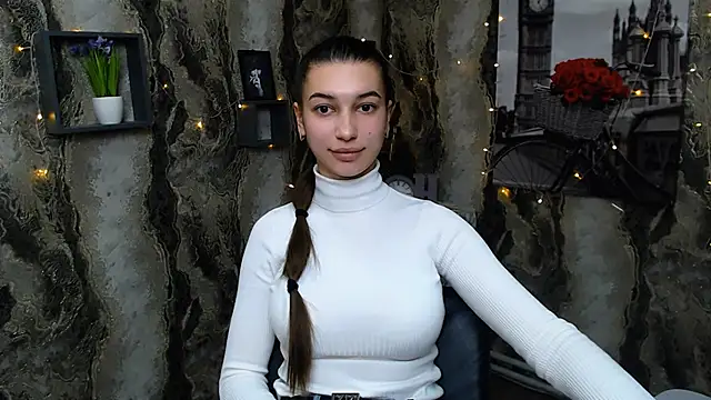 Snapshot of KarolinaRosse_ chatting on 02.21.25 KarolinaRosse online show from 02.21.25