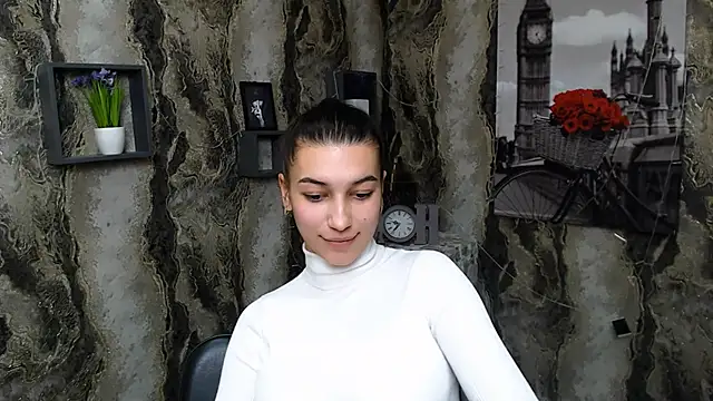 Snapshot of KarolinaRosse_ chatting on 02.21.25 KarolinaRosse online show from 02.21.25