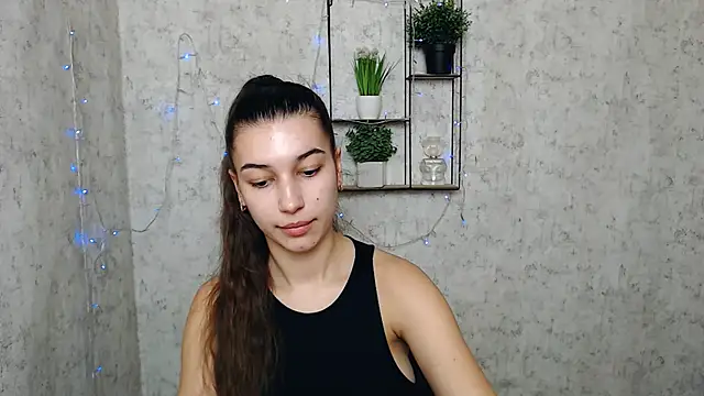 Snapshot of KarolinaRosse_ chatting on 02.27.25 KarolinaRosse online show from 02.27.25