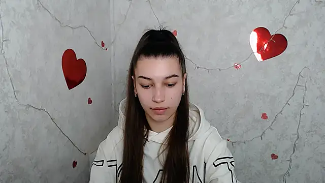 Snapshot of KarolinaRosse_ chatting on 03.10.25 KarolinaRosse online show from 03.10.25