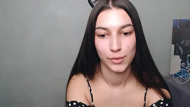 Snapshot of KarolinaRosse_ chatting on 03.14.25 KarolinaRosse online show from 03.14.25