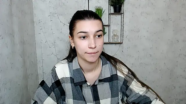 Snapshot of KarolinaRosse_ chatting on 03.15.25 KarolinaRosse online show from 03.15.25