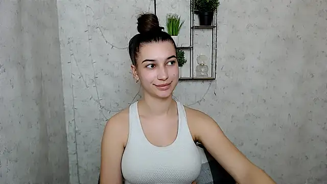Snapshot of KarolinaRosse_ chatting on 03.15.25 KarolinaRosse online show from 03.15.25