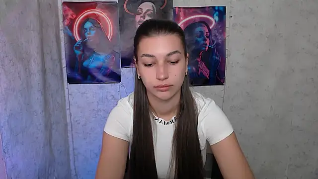 KarolinaRosse  online show from 09.23.25